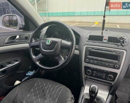 Белый Шкода Октавия, объемом двигателя 1.8 л и пробегом 180 тыс. км за 7200 $, фото 17 на Automoto.ua