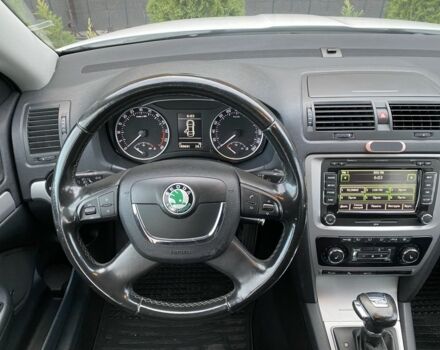 Белый Шкода Октавия, объемом двигателя 1.6 л и пробегом 189 тыс. км за 8999 $, фото 12 на Automoto.ua