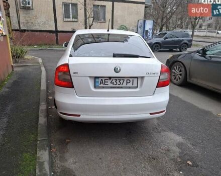 Белый Шкода Октавия, объемом двигателя 1.6 л и пробегом 448 тыс. км за 8500 $, фото 1 на Automoto.ua