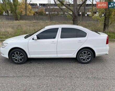 Белый Шкода Октавия, объемом двигателя 1.97 л и пробегом 246 тыс. км за 7900 $, фото 3 на Automoto.ua