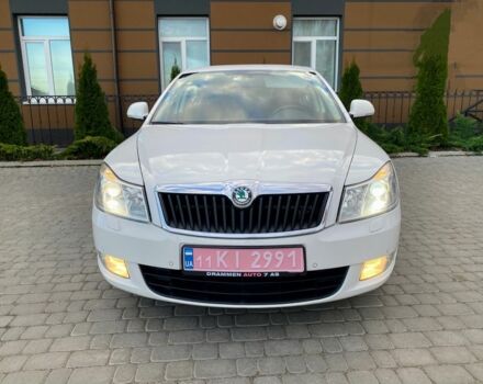Белый Шкода Октавия, объемом двигателя 1.6 л и пробегом 189 тыс. км за 8999 $, фото 2 на Automoto.ua