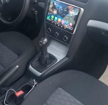 Білий Шкода Октавія, об'ємом двигуна 1.8 л та пробігом 184 тис. км за 7500 $, фото 10 на Automoto.ua