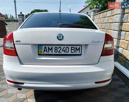 Шкода Октавия 2011 в Житомире на Automoto.ua Белый Шкода Октавия, объемом двигателя 1.6 л и пробегом 243 тыс. км за 7500 $, фото 1 на Automoto.ua