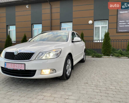Білий Шкода Октавія, об'ємом двигуна 1.6 л та пробігом 189 тис. км за 8999 $, фото 1 на Automoto.ua