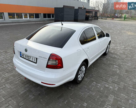 Білий Шкода Октавія, об'ємом двигуна 1.6 л та пробігом 260 тис. км за 7900 $, фото 10 на Automoto.ua