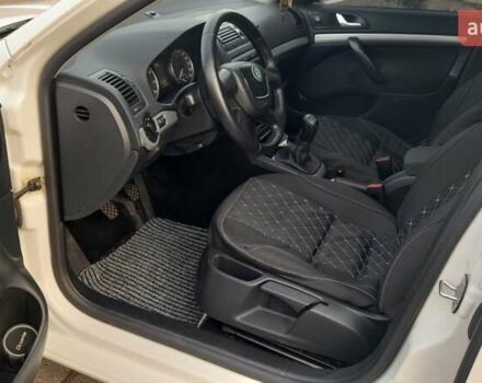 Белый Шкода Октавия, объемом двигателя 1.8 л и пробегом 180 тыс. км за 8200 $, фото 8 на Automoto.ua