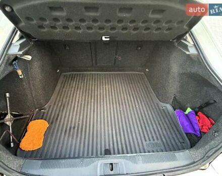 Білий Шкода Октавія, об'ємом двигуна 1.6 л та пробігом 312 тис. км за 6800 $, фото 13 на Automoto.ua