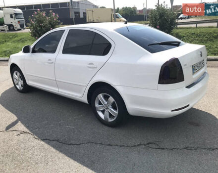 Белый Шкода Октавия, объемом двигателя 1.6 л и пробегом 332 тыс. км за 7700 $, фото 7 на Automoto.ua