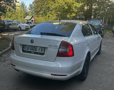 Белый Шкода Октавия, объемом двигателя 1.97 л и пробегом 321 тыс. км за 8150 $, фото 5 на Automoto.ua