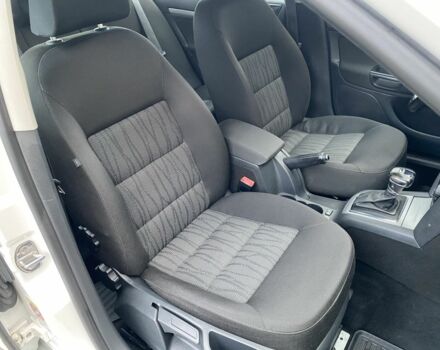 Белый Шкода Октавия, объемом двигателя 1.6 л и пробегом 189 тыс. км за 8999 $, фото 16 на Automoto.ua