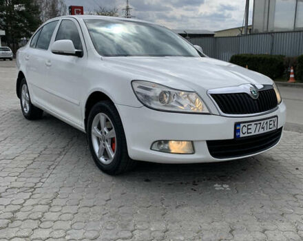 Белый Шкода Октавия, объемом двигателя 1.8 л и пробегом 213 тыс. км за 6400 $, фото 5 на Automoto.ua