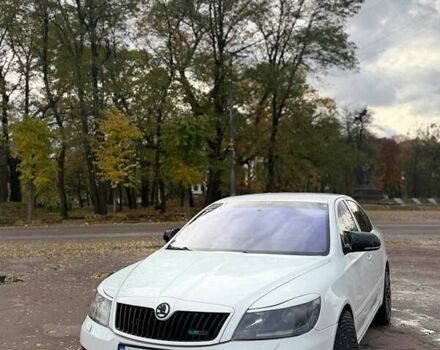 Шкода Октавия 2011 в Коростене на Automoto.ua Белый Шкода Октавия, объемом двигателя 1.98 л и пробегом 238 тыс. км за 9000 $, фото 11 на Automoto.ua