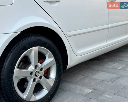 Белый Шкода Октавия, объемом двигателя 1.39 л и пробегом 275 тыс. км за 8200 $, фото 12 на Automoto.ua