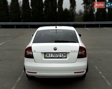 Білий Шкода Октавія, об'ємом двигуна 1.6 л та пробігом 282 тис. км за 5799 $, фото 15 на Automoto.ua