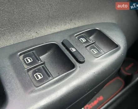 Белый Шкода Октавия, объемом двигателя 1.8 л и пробегом 155 тыс. км за 7990 $, фото 15 на Automoto.ua