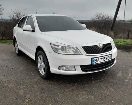 Белый Шкода Октавия, объемом двигателя 1.8 л и пробегом 219 тыс. км за 8200 $, фото 5 на Automoto.ua