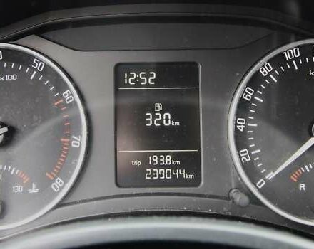 Белый Шкода Октавия, объемом двигателя 1.6 л и пробегом 239 тыс. км за 8100 $, фото 18 на Automoto.ua