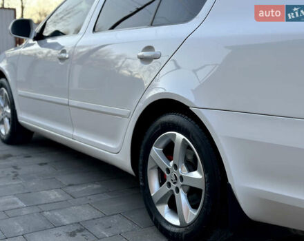 Белый Шкода Октавия, объемом двигателя 1.39 л и пробегом 275 тыс. км за 8200 $, фото 29 на Automoto.ua