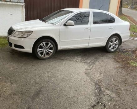 Белый Шкода Октавия, объемом двигателя 2 л и пробегом 190 тыс. км за 8200 $, фото 1 на Automoto.ua