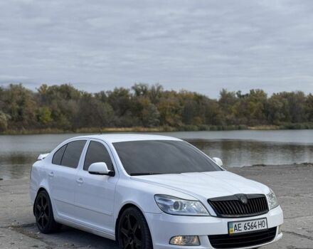 Білий Шкода Октавія, об'ємом двигуна 1.8 л та пробігом 246 тис. км за 7800 $, фото 1 на Automoto.ua