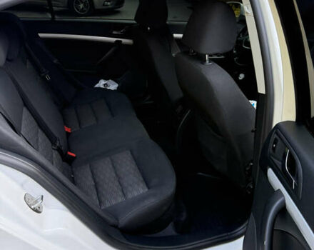 Білий Шкода Октавія, об'ємом двигуна 1.6 л та пробігом 238 тис. км за 7950 $, фото 7 на Automoto.ua