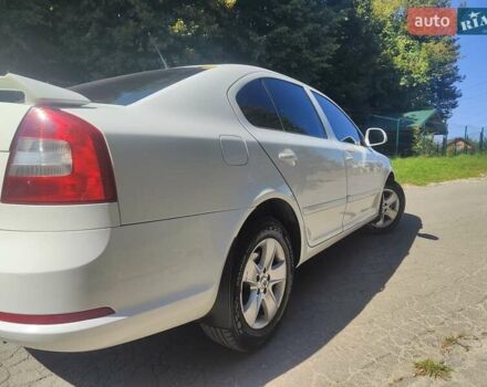 Белый Шкода Октавия, объемом двигателя 1.97 л и пробегом 280 тыс. км за 9500 $, фото 1 на Automoto.ua