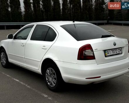 Білий Шкода Октавія, об'ємом двигуна 1.6 л та пробігом 282 тис. км за 5799 $, фото 8 на Automoto.ua