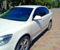 Белый Шкода Октавия, объемом двигателя 2 л и пробегом 244 тыс. км за 10200 $, фото 1 на Automoto.ua