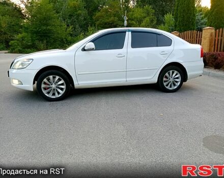 Белый Шкода Октавия, объемом двигателя 1.6 л и пробегом 230 тыс. км за 8200 $, фото 3 на Automoto.ua