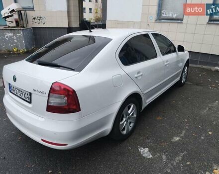 Белый Шкода Октавия, объемом двигателя 1.6 л и пробегом 209 тыс. км за 8700 $, фото 14 на Automoto.ua