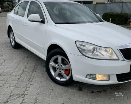 Белый Шкода Октавия, объемом двигателя 1.8 л и пробегом 213 тыс. км за 6400 $, фото 40 на Automoto.ua