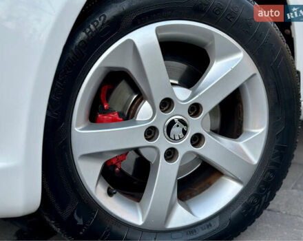 Белый Шкода Октавия, объемом двигателя 1.39 л и пробегом 275 тыс. км за 8200 $, фото 32 на Automoto.ua