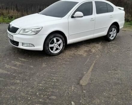 Белый Шкода Октавия, объемом двигателя 1.8 л и пробегом 219 тыс. км за 8200 $, фото 9 на Automoto.ua