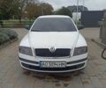 Белый Шкода Октавия, объемом двигателя 1.6 л и пробегом 310 тыс. км за 6500 $, фото 1 на Automoto.ua