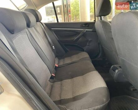 Білий Шкода Октавія, об'ємом двигуна 1.6 л та пробігом 262 тис. км за 7500 $, фото 15 на Automoto.ua