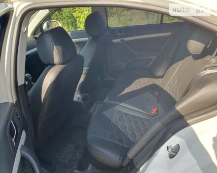 Шкода Октавія 2011 у Тальном на Automoto.ua Білий Шкода Октавія, об'ємом двигуна 1.8 л та пробігом 115 тис. км за 11100 $, фото 5 на Automoto.ua