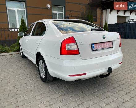 Білий Шкода Октавія, об'ємом двигуна 1.6 л та пробігом 189 тис. км за 8999 $, фото 6 на Automoto.ua