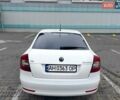 Белый Шкода Октавия, объемом двигателя 1.8 л и пробегом 180 тыс. км за 7200 $, фото 5 на Automoto.ua