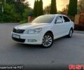 Белый Шкода Октавия, объемом двигателя 1.6 л и пробегом 230 тыс. км за 8200 $, фото 2 на Automoto.ua