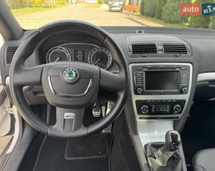 Белый Шкода Октавия, объемом двигателя 1.98 л и пробегом 177 тыс. км за 10550 $, фото 13 на Automoto.ua