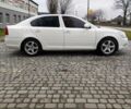 Белый Шкода Октавия, объемом двигателя 1.6 л и пробегом 286 тыс. км за 7500 $, фото 26 на Automoto.ua