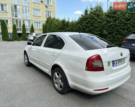 Белый Шкода Октавия, объемом двигателя 1.6 л и пробегом 344 тыс. км за 6800 $, фото 6 на Automoto.ua