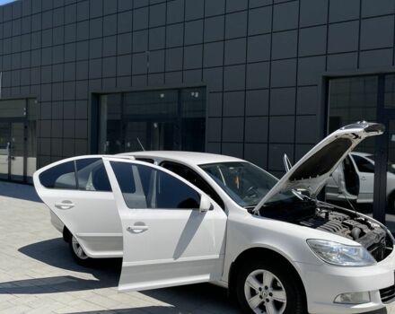 Шкода Октавия 2012 в Тячеве на Automoto.ua Белый Шкода Октавия, объемом двигателя 1.9 л и пробегом 268 тыс. км за 6700 $, фото 1 на Automoto.ua