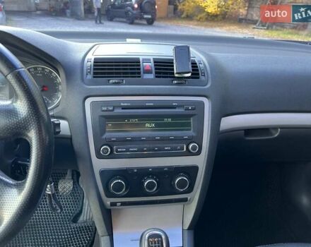 Шкода Октавия 2012 в Днепре (Днепропетровске) на Automoto.ua Белый Шкода Октавия, объемом двигателя 1.8 л и пробегом 167 тыс. км за 6700 $, фото 20 на Automoto.ua