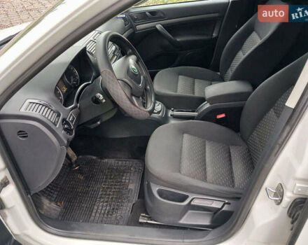 Білий Шкода Октавія, об'ємом двигуна 1.4 л та пробігом 207 тис. км за 7700 $, фото 12 на Automoto.ua