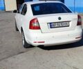 Белый Шкода Октавия, объемом двигателя 1.6 л и пробегом 290 тыс. км за 8500 $, фото 3 на Automoto.ua