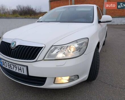 Білий Шкода Октавія, об'ємом двигуна 1.2 л та пробігом 305 тис. км за 5900 $, фото 1 на Automoto.ua