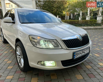 Шкода Октавия 2012 в Одессе на Automoto.ua Белый Шкода Октавия, объемом двигателя 1.97 л и пробегом 314 тыс. км за 9700 $, фото 16 на Automoto.ua