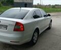 Белый Шкода Октавия, объемом двигателя 1.6 л и пробегом 326 тыс. км за 7500 $, фото 3 на Automoto.ua