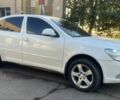 Белый Шкода Октавия, объемом двигателя 1.6 л и пробегом 186 тыс. км за 7700 $, фото 1 на Automoto.ua